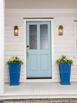 Fairfield Self-Watering Tall Patio Planters, 28” -GardenPro Shop 39 342 081 tif