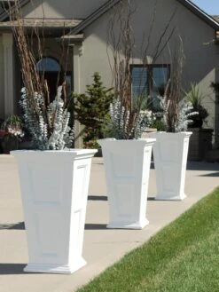 Fairfield Self-Watering Tall Patio Planters, 28” -GardenPro Shop 39 342 106V tif