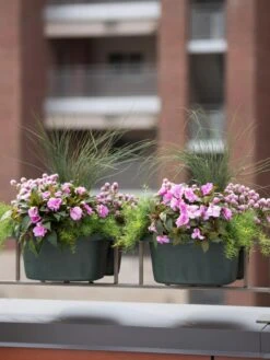 Self-Watering Saddle Railing Planter, 16" -GardenPro Shop 8592175GR 2430 tif