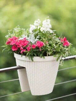 Weave Round Railing Planter, 11" -GardenPro Shop 8598370 8580 tif