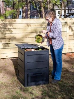 Deluxe Pyramid Composter II 10 Deluxe Pyramid Composter II -GardenPro Shop 8600227 0586 tif
