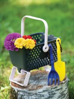 Calipso 3-in-1 Kids Gardening Self-Watering Planter Kit -GardenPro Shop 8609217 0348 tif